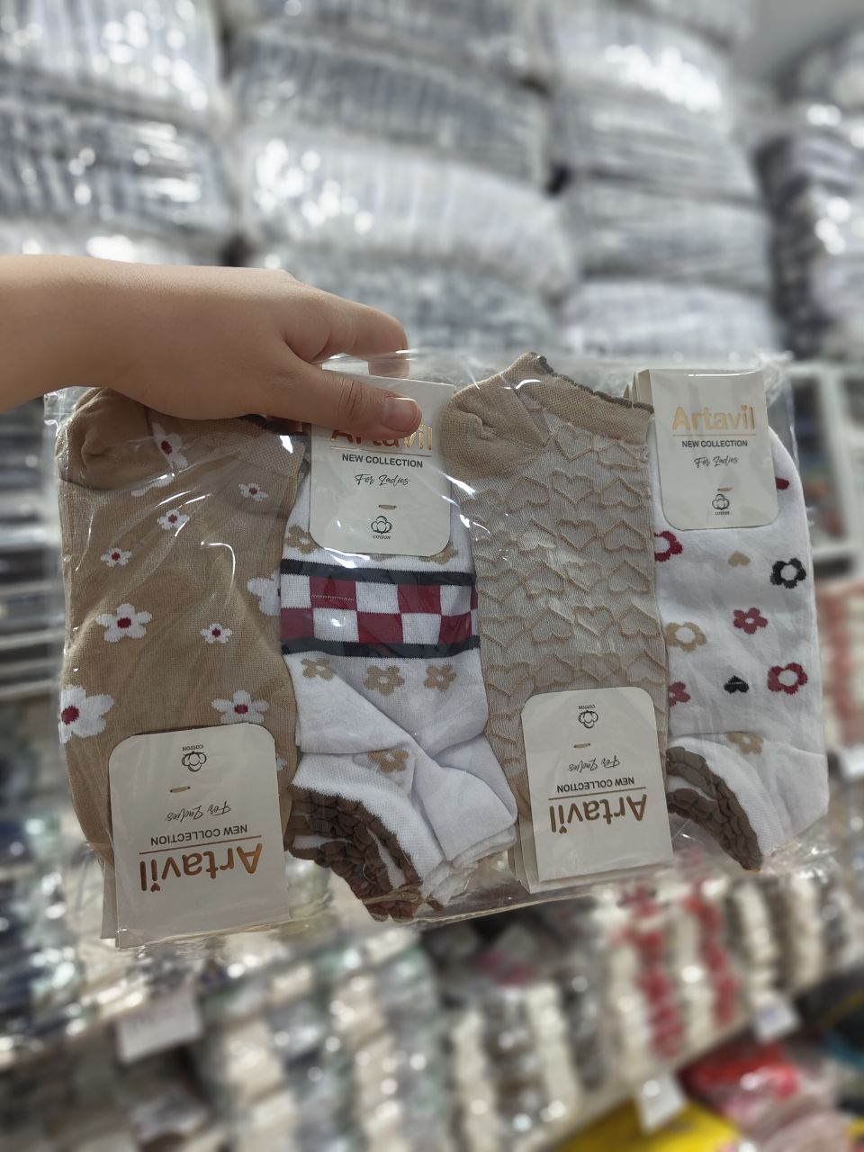 جوراب مچی زنانه نخی با کیفیت بالا طرح گل کرم کد 1439 ( 12 جفتی )